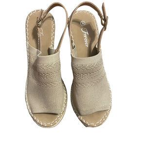 Forever Women's Tan Wedges Size 8
